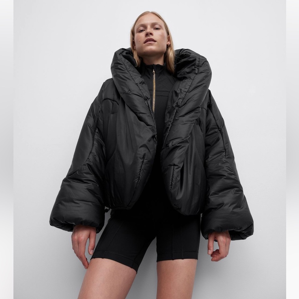 NWT‼️ Lululemon Black Hooded Puffer Jacket